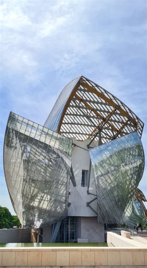 fondation louis vuitton gratuit dimanche|louis vuitton exhibition tickets.